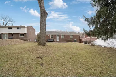 107 Cristie Dr, Pittsburgh, PA 15147 - Photo 15