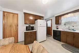 107 Cristie Dr, Pittsburgh, PA 15147 - Photo 5