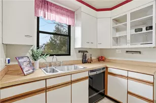 956 Milton St, Pittsburgh, PA 15218 - Photo 17