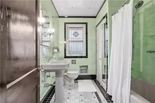 956 Milton St, Pittsburgh, PA 15218 - Photo 25