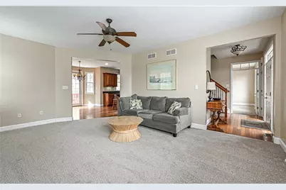 131 Glen Ln, Ross Twp, PA 15237 - Photo 7