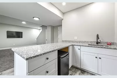 131 Glen Ln, Ross Twp, PA 15237 - Photo 29