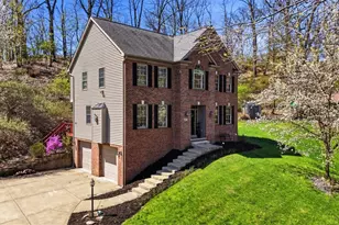 131 Glen Ln, Ross Twp, PA 15237 - Photo 3