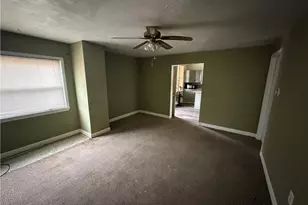 28 Grant St, Menallen Township, PA 15468 - Photo 3