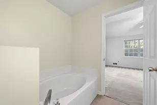 302 Parkview Dr, Pittsburgh, PA 15236 - Photo 11