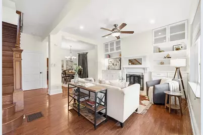 4815 Bayard St, Pittsburgh, PA 15213 - Photo 3