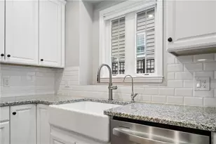 6043 Liberty Blvd, Richland, PA 15044 - Photo 11