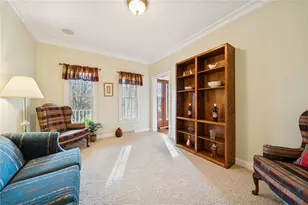 1012 Country Club Dr, Penn Twp, PA 15644 - Photo 7