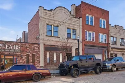 813 Broadway Ave, McKees Rocks, PA 15136 - Photo 1