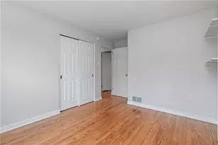 4855 S Emblem Dr, Pittsburgh, PA 15236 - Photo 13