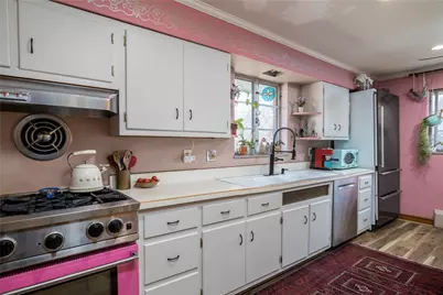 1247 Larimer Ave, Lincoln Larimer, PA 15206 - Photo 11