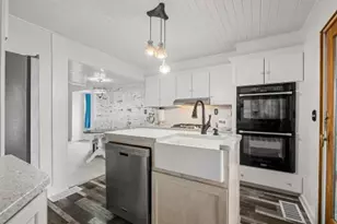 1623 Roemer Blvd, Farrell, PA 16121 - Photo 15