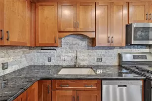 2303 Kenzie Dr, Robinson Twp, PA 15205 - Photo 11