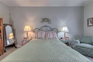 6015 Triple Crown Cir, Hempfield Township, PA 15601 - Photo 15