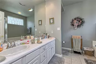 6015 Triple Crown Cir, Hempfield Township, PA 15601 - Photo 17