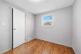 1381 Pocono St, Pittsburgh, PA 15218 - Photo 13