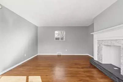 1381 Pocono St, Pittsburgh, PA 15218 - Photo 11