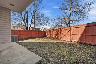 1381 Pocono St, Pittsburgh, PA 15218 - Photo 25