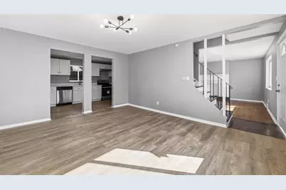 1381 Pocono St, Pittsburgh, PA 15218 - Photo 9