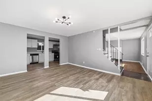 1381 Pocono St, Pittsburgh, PA 15218 - Photo 9