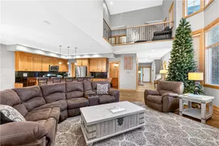 109 Woodside Cres, Seven Springs, PA 15622 - Photo 9