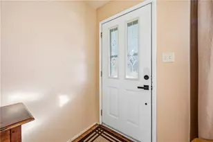 2225 Saratoga Dr, Hermitage, PA 16148 - Photo 3