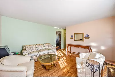 2225 Saratoga Dr, Hermitage, PA 16148 - Photo 5