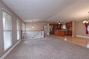 708 Brookshire Dr, Pittsburgh, PA 15237 - Photo 3