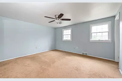 110 Point Vue Dr, Ross Twp, PA 15237 - Photo 15