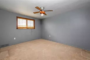 110 Point Vue Dr, Ross Twp, PA 15237 - Photo 19