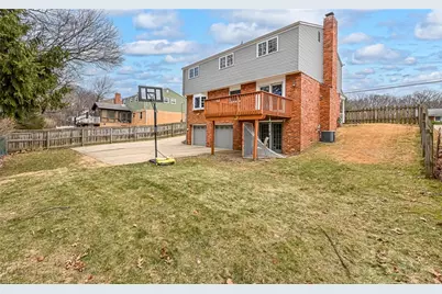 110 Point Vue Dr, Ross Twp, PA 15237 - Photo 23