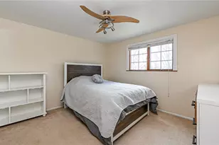 110 Point Vue Dr, Ross Twp, PA 15237 - Photo 17