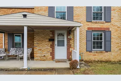 648 Elm Dr, Pittsburgh, PA 15147 - Photo 3