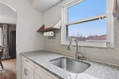 2039 Outlook Dr, Pittsburgh, PA 15147 - Photo 11