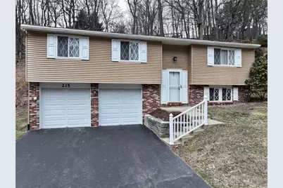 215 Hillendale Rd, Ross Twp, PA 15237 - Photo 1