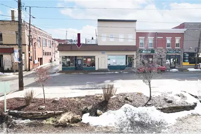 212 S 4th St, Jeannette, PA 15644 - Photo 15