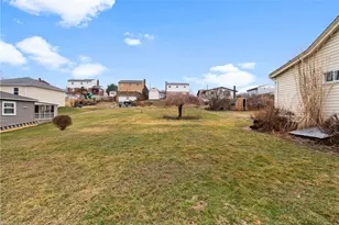 49 Gordon St, Stowe Township, PA 15136 - Photo 27