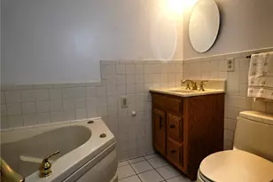 231 Cherrydell Dr, Scott Township, PA 15220 - Photo 11