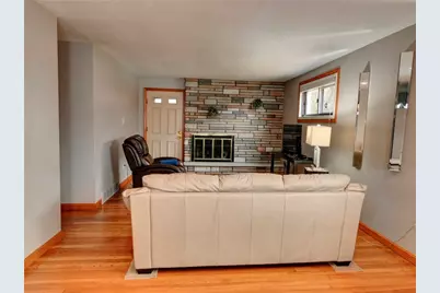 231 Cherrydell Dr, Scott Township, PA 15220 - Photo 3