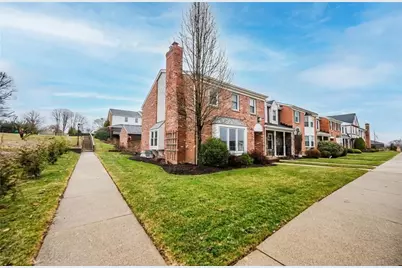 551 Georgetowne Vlg, White Township, PA 15701 - Photo 3