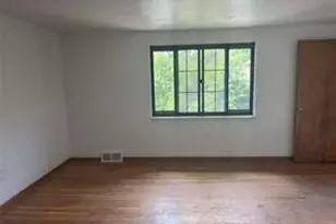 218 Bronx Ave, Pittsburgh, PA 15229 - Photo 5