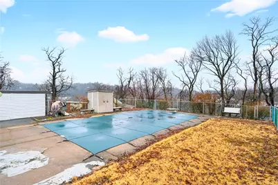 5156 Ridge Dr, Pittsburgh, PA 15236 - Photo 33