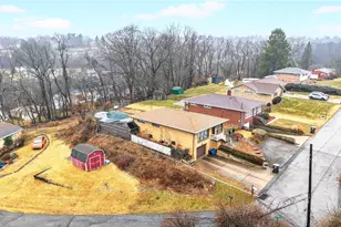 5156 Ridge Dr, Pittsburgh, PA 15236 - Photo 39