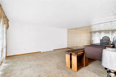 5156 Ridge Dr, Pittsburgh, PA 15236 - Photo 7