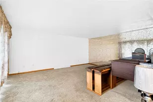 5156 Ridge Dr, Pittsburgh, PA 15236 - Photo 7