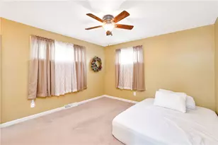 126 Lawrence Ave, Twp of But NW, PA 16001 - Photo 13