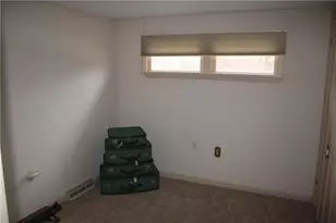 110 Markle Rd, Allegheny Township, PA 15613 - Photo 11