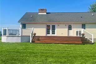 785 Cameron Rd, Hickory Township, PA 16101 - Photo 9