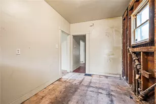 302 Platt Ave, Beechview, PA 15216 - Photo 11