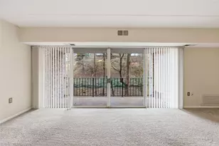 2160 Greentree Rd, Scott Township, PA 15220 - Photo 13